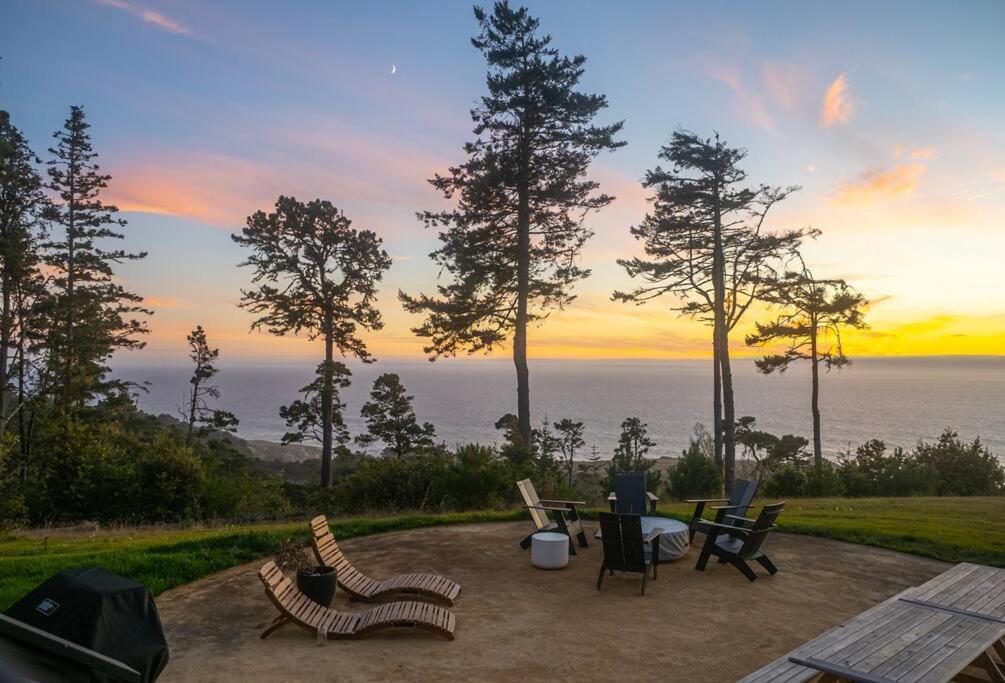 Driftwood Lodge ~ 5 Bedroom / 7 Bath ~ 30-Acre Private Estate On Hwy 1 ~ Hot Tub ~ Oceanview ~ Reunions & Retreats Walsh Landing Exteriér fotografie