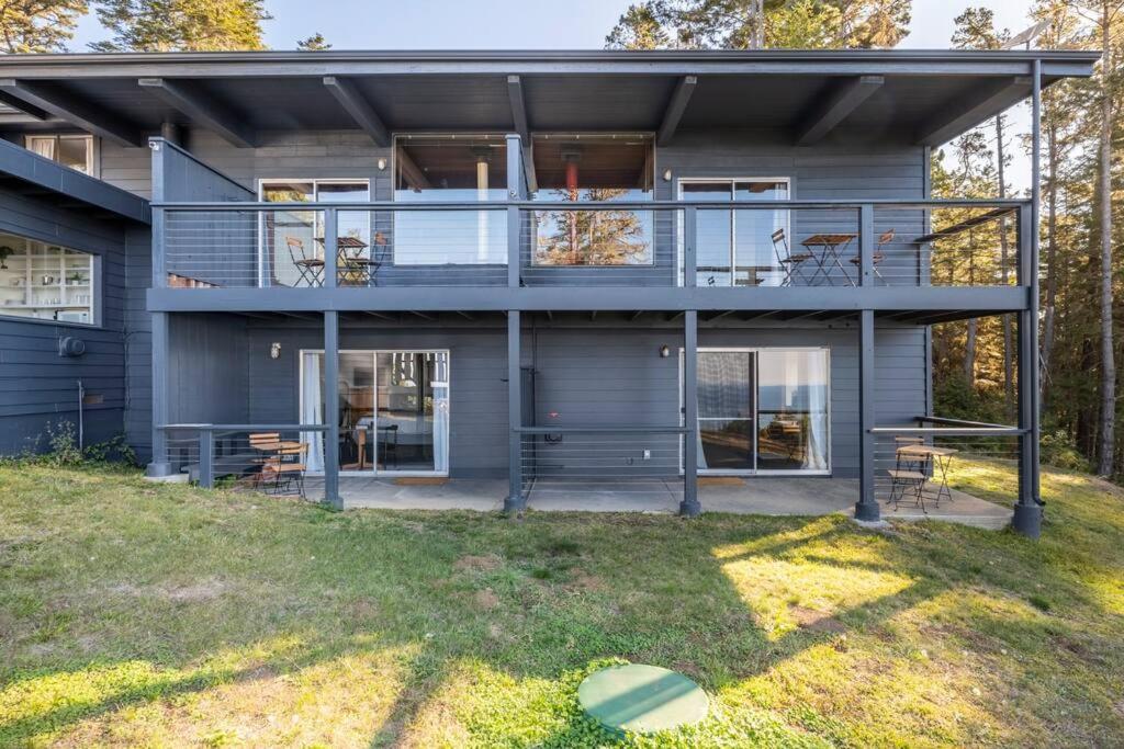 Driftwood Lodge ~ 5 Bedroom / 7 Bath ~ 30-Acre Private Estate On Hwy 1 ~ Hot Tub ~ Oceanview ~ Reunions & Retreats Walsh Landing Exteriér fotografie