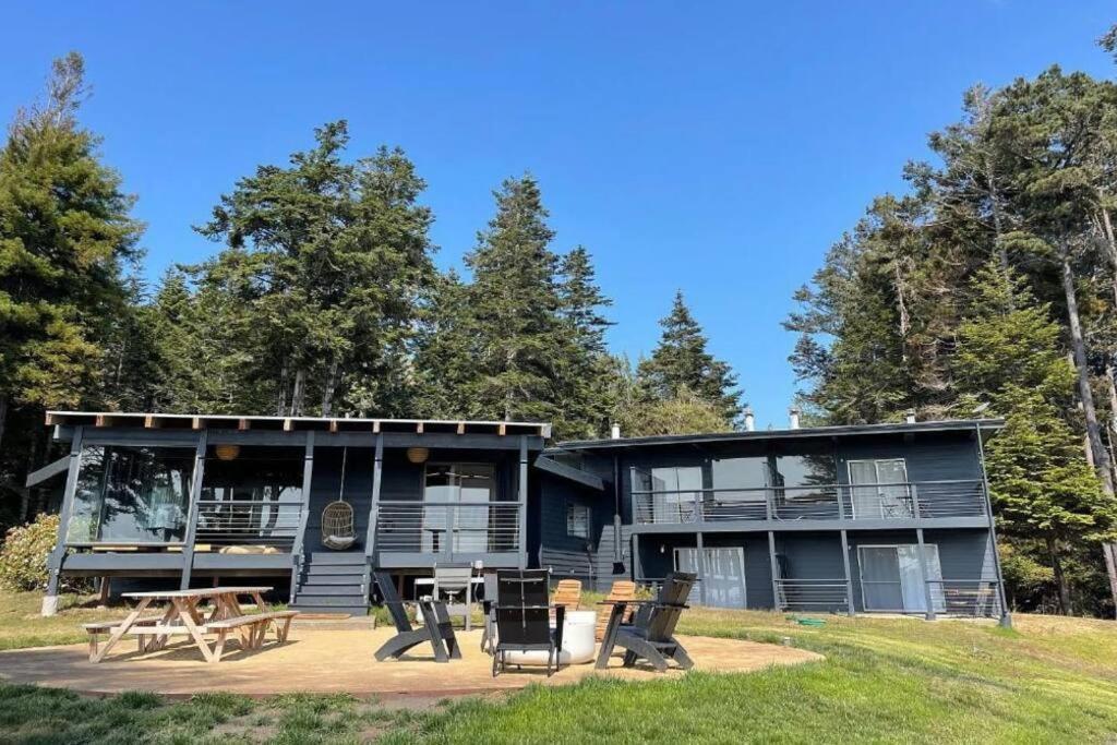 Driftwood Lodge ~ 5 Bedroom / 7 Bath ~ 30-Acre Private Estate On Hwy 1 ~ Hot Tub ~ Oceanview ~ Reunions & Retreats Walsh Landing Exteriér fotografie